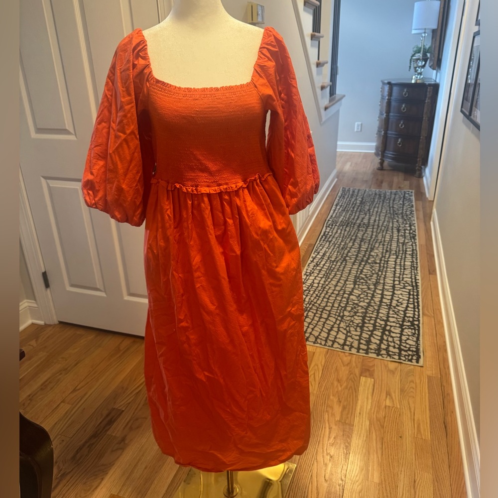 Elegant Orange smocked Midi Dress - Picture 7 of 11